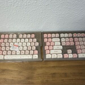 XVX Keycaps - Pink Cute PBT Keycaps, MOA Keycaps 142 Key Set for 100, 75, 65 60%